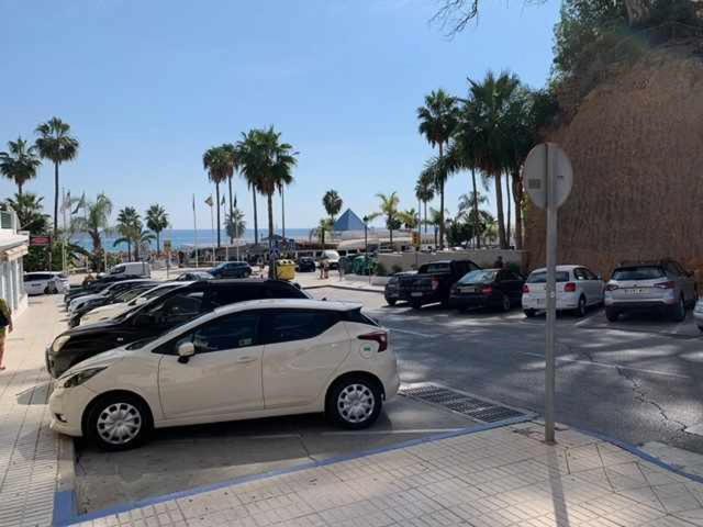 فيلا نيرخافي Casa Kaluel Adosado Blanco المظهر الخارجي الصورة